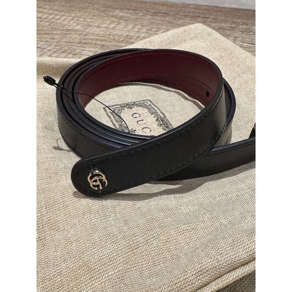 Gucci Reversible Black & Rosso Ancora Leather Belt Size 95 GG Gold Buckle NWOT